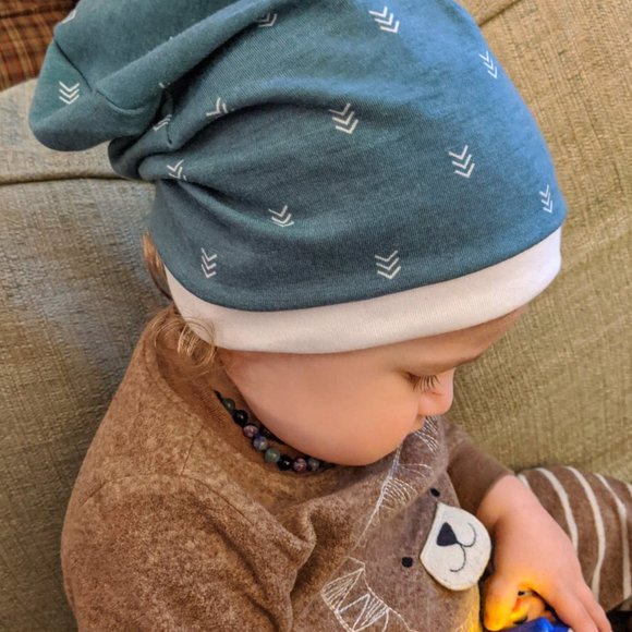 NEW! Teal + White Arrows Slouchy Beanie - 6-12 mo. - Picture 3 of 4